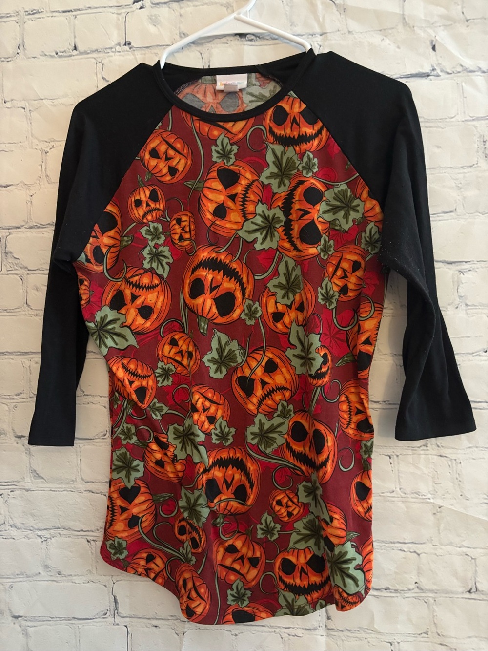 Lularoe Randy Baseball Tee Halloween Jack O Lantern Size xs